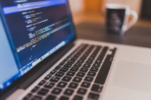 プログラミング未経験者でもできる副業は何ですか？